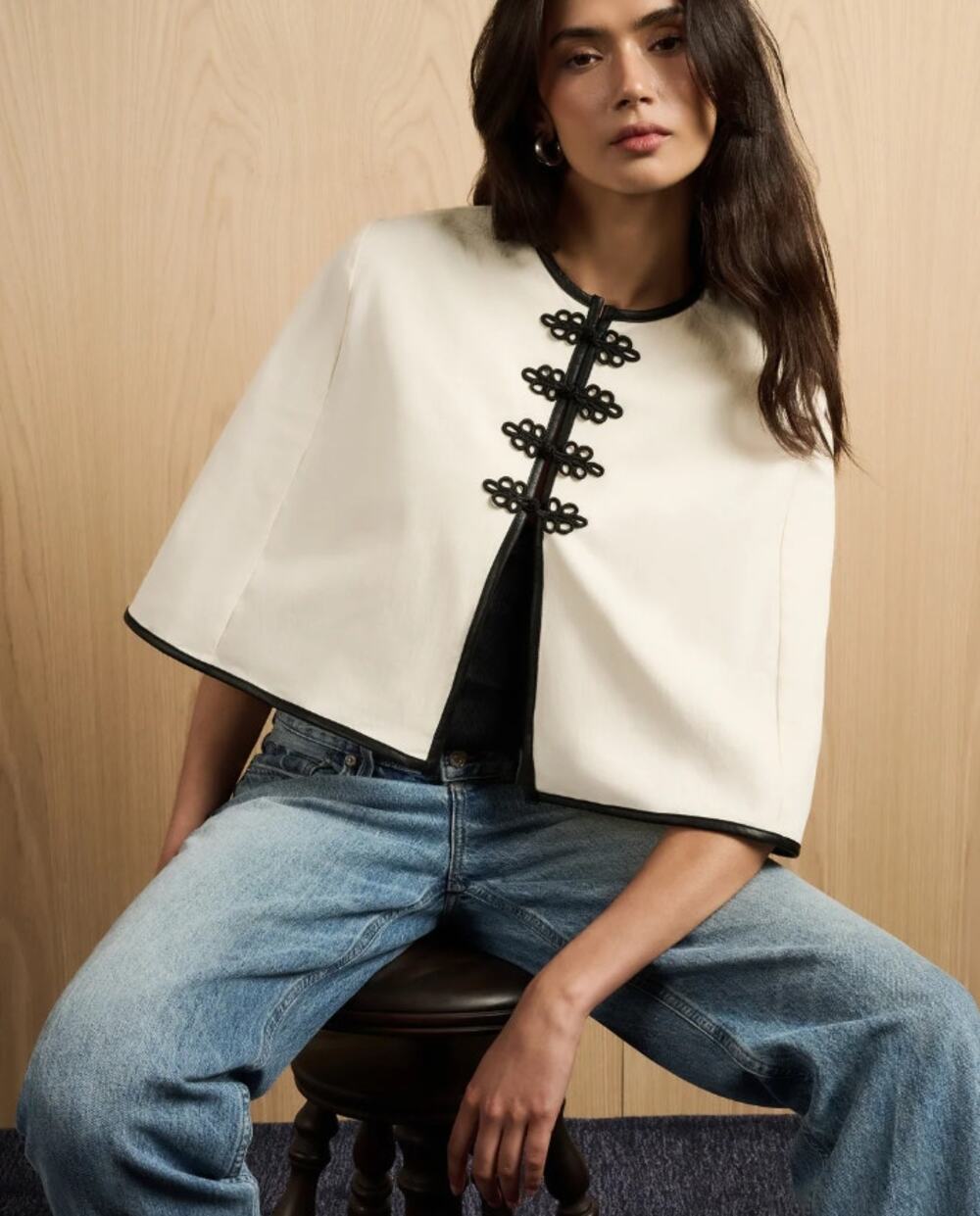 NWT WeWoreWhat Contrast Cape Ivory Black Size Small Outerwear Jacket Poncho $228